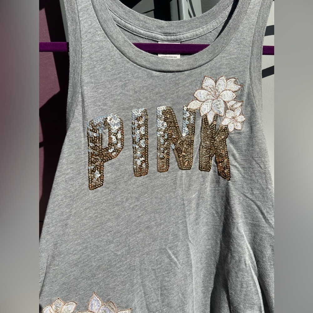 VS PINK Victoria Secret Gray with Gold Sparkle Sequin Women’s Tank Top Sz XS